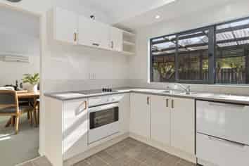 42 Heritage Avenue, Chartwell