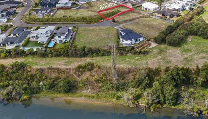 13 Riverside Lane, Flagstaff