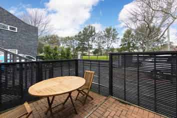 GM/193 Main Highway, Ellerslie