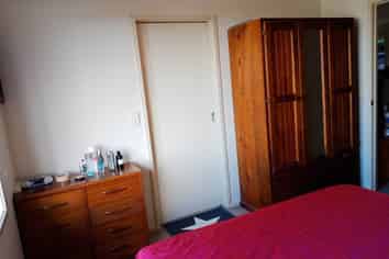 143A Royal Road, Massey