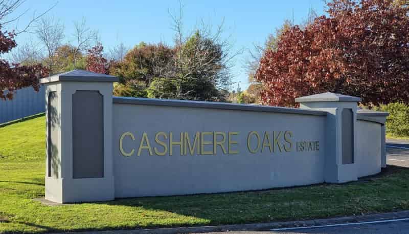  Cashmere Oaks Drive, 