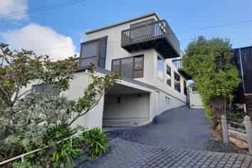 76 Mount Pleasant Road, Mount Pleasant