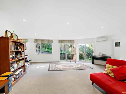 73 Hillcrest Avenue, Hillcrest