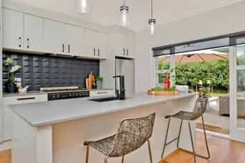 215 River Road, Claudelands