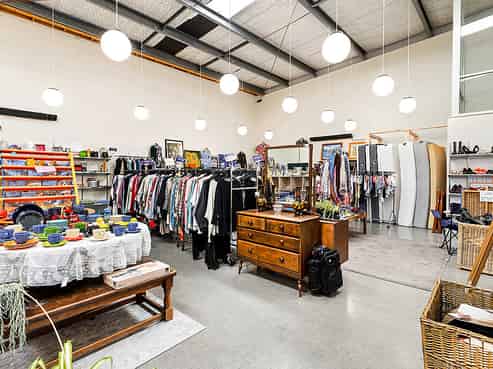 QUALITY TENANT - QUALITY BUILDING