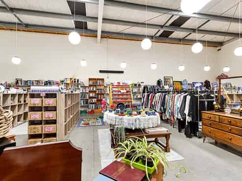 QUALITY TENANT - QUALITY BUILDING