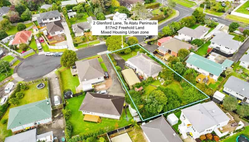2 Glenford Lane, Te Atatu Peninsula