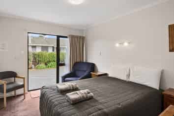 347 Worcester Street, Linwood