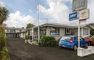 347 Worcester Street, Linwood