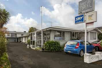 347 Worcester Street, Linwood