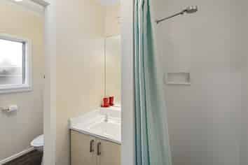 347 Worcester Street, Linwood