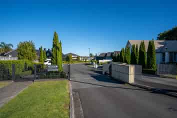 15 Riverside Lane, Flagstaff