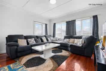 15A Gray Avenue, Mangere East