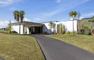 2 The Fairways, Kinloch