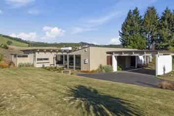 2 The Fairways, Kinloch