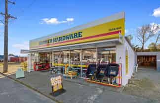 Hammer Hardware - Tapanui