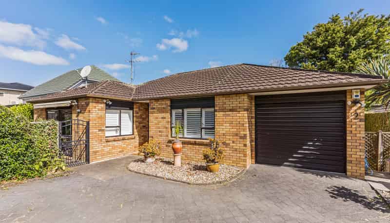 2/83 Saint Johns Road, Saint Johns