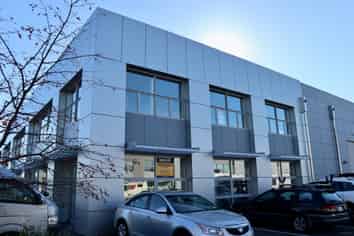 Motivate Landlord Ready to Lease Office