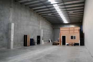 Motivate Landlord Ready to Lease Office