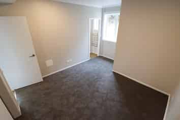 2/81 Aberdeen Drive, Dinsdale