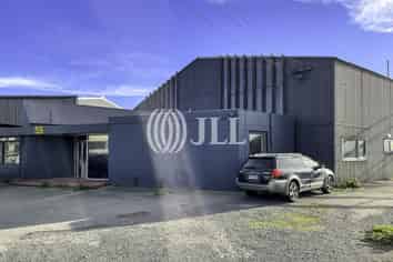 Newly strengthened warehouse for lease