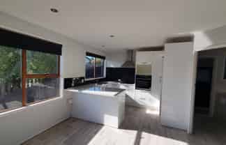 32 Pisces Rd, Glen Eden