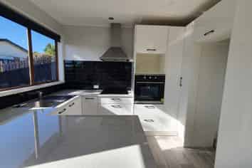 32 Pisces Rd, Glen Eden