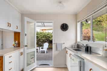 6b Lloyd Street, Parkvale