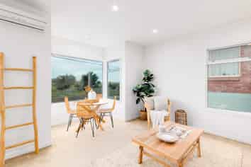 384 Marine Parade, South New Brighton