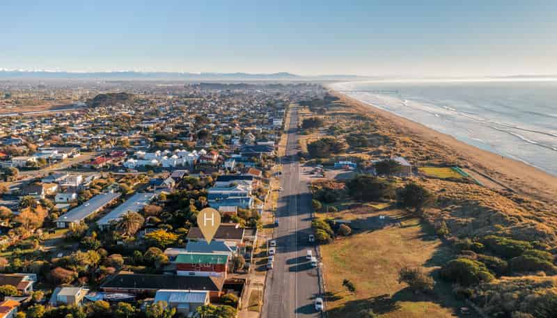 384 Marine Parade, South New Brighton