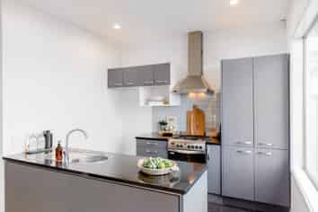 384 Marine Parade, South New Brighton