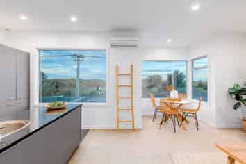 384 Marine Parade, South New Brighton