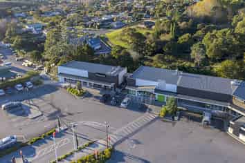 WHAT A LOCATION - YOU WOULD BE LOVING IT!