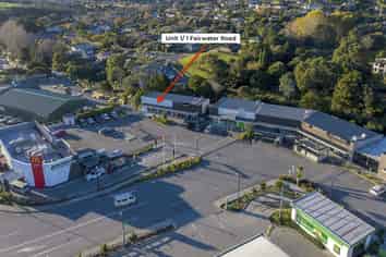 WHAT A LOCATION - YOU WOULD BE LOVING IT!