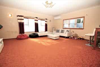 166 Buckland Road, Mangere East