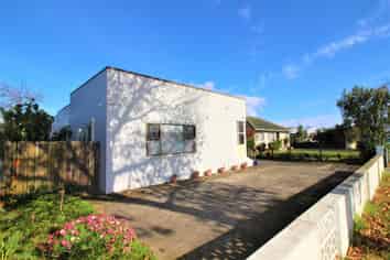 166 Buckland Road, Mangere East