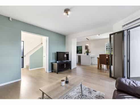 2A Deverell Place, Browns Bay