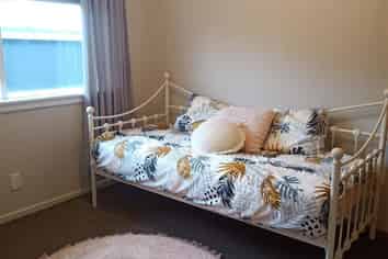 2/30 Sylvan Street, Hillmorton