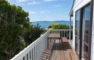 11 Aurora Avenue, Snells Beach