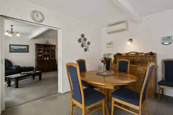 7 Moa Road, Raumati Beach