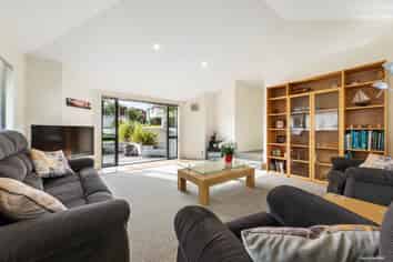 38A James Tyler Crescent, Lynfield