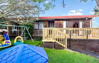 15a Gill Avenue, Te Atatu Peninsula