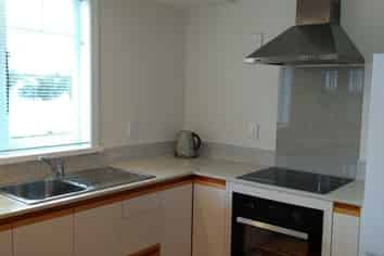 2/5C Church Street, Devonport