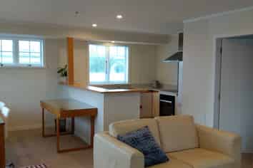 2/5C Church Street, Devonport