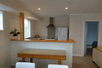 2/5C Church Street, Devonport