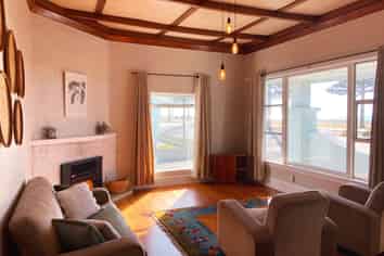 597 Marine Parade, Napier South