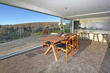 239 Richmond Hill Road, Sumner