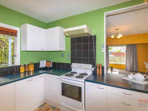 93 Leaver Terrace, North New Brighton