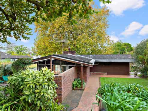 16 Chatfield Place, Remuera