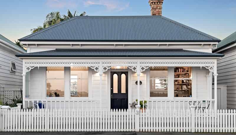 31 Queens Parade, Devonport